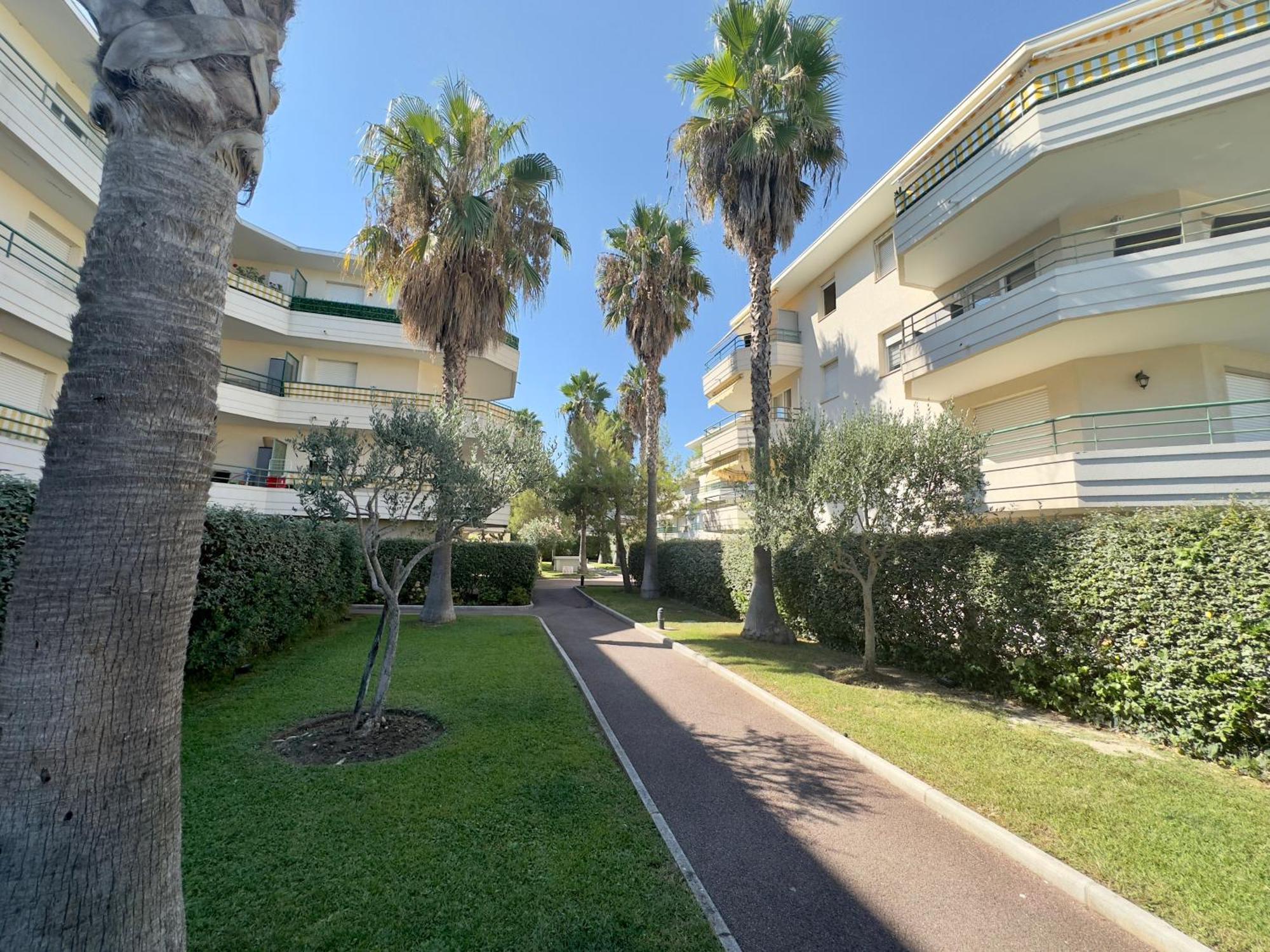 Regent Cote D'Azur Air-Conditioned, Pool, Garden & Parking Villeneuve-Loubet Kültér fotó